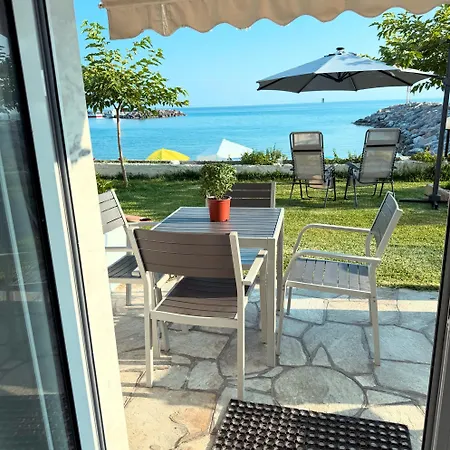 Front Heaven Skioni * Nea Skioni